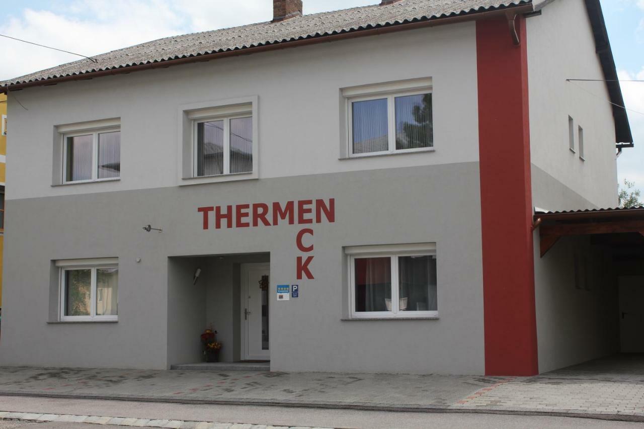 Appartementhaus Thermeneck Laa an der Thaya Esterno foto